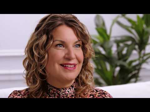 Clean beauty hair tips - video on why you need thermal care and not heat protectants - learn about Innersense's organic Hair Love Prep Spray